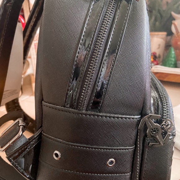 Darth Vader Backpack and Wallet - Picture 6 of 12